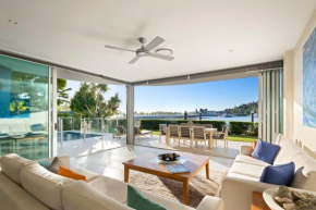 Pavillion 17 - Waterfront Spacious 4 Bedroom With Own Inground Pool And Golf Buggy, Hamilton Island